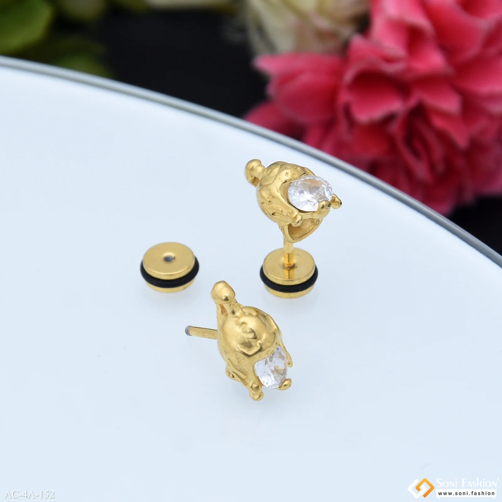 Warrior Helmet Golden Color Stud Earring for Men (2 Pc) - Style A152 - Image 4