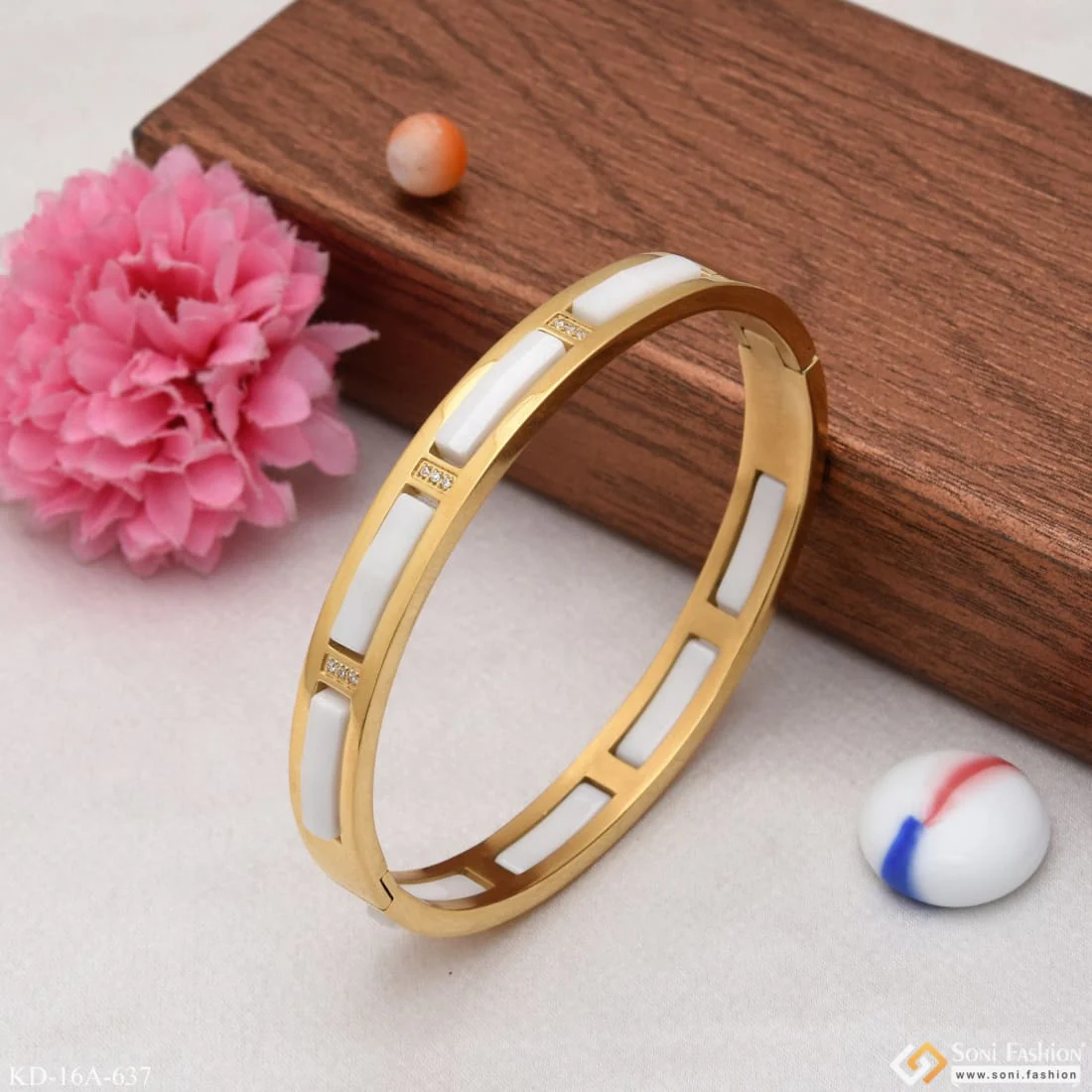 White Ceramic with Diamond Artisanal Design Golden Color Kada - Style A637 - Image 4