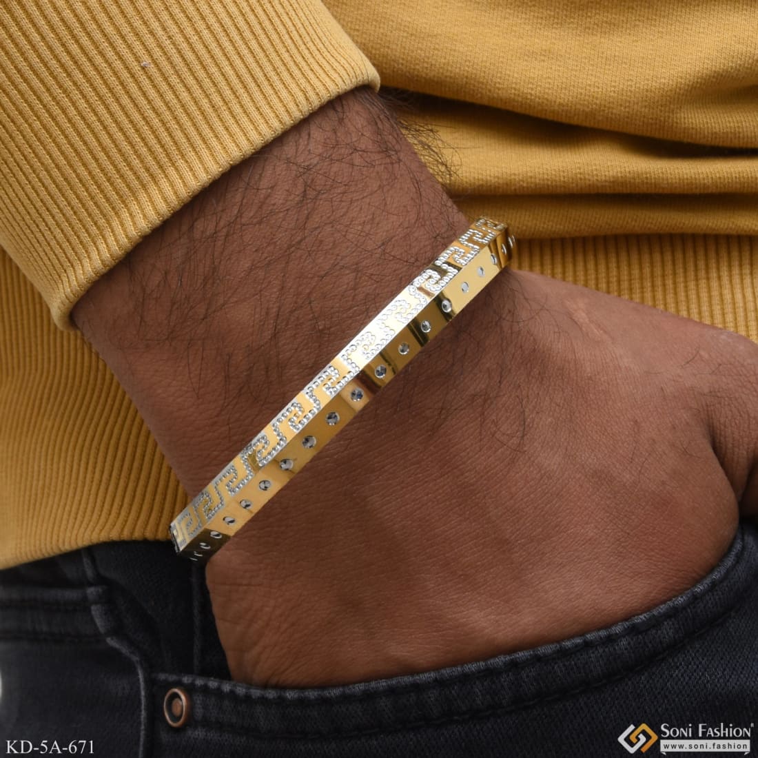 Zig-zag With Dot Sophisticated Design Golden & Silver Color punjabi Kada - Style A671