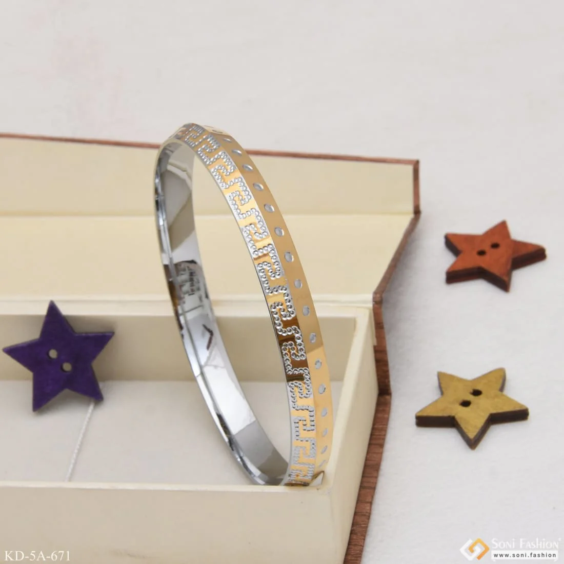 Zig-zag With Dot Sophisticated Design Golden & Silver Color punjabi Kada - Style A671 - Image 2