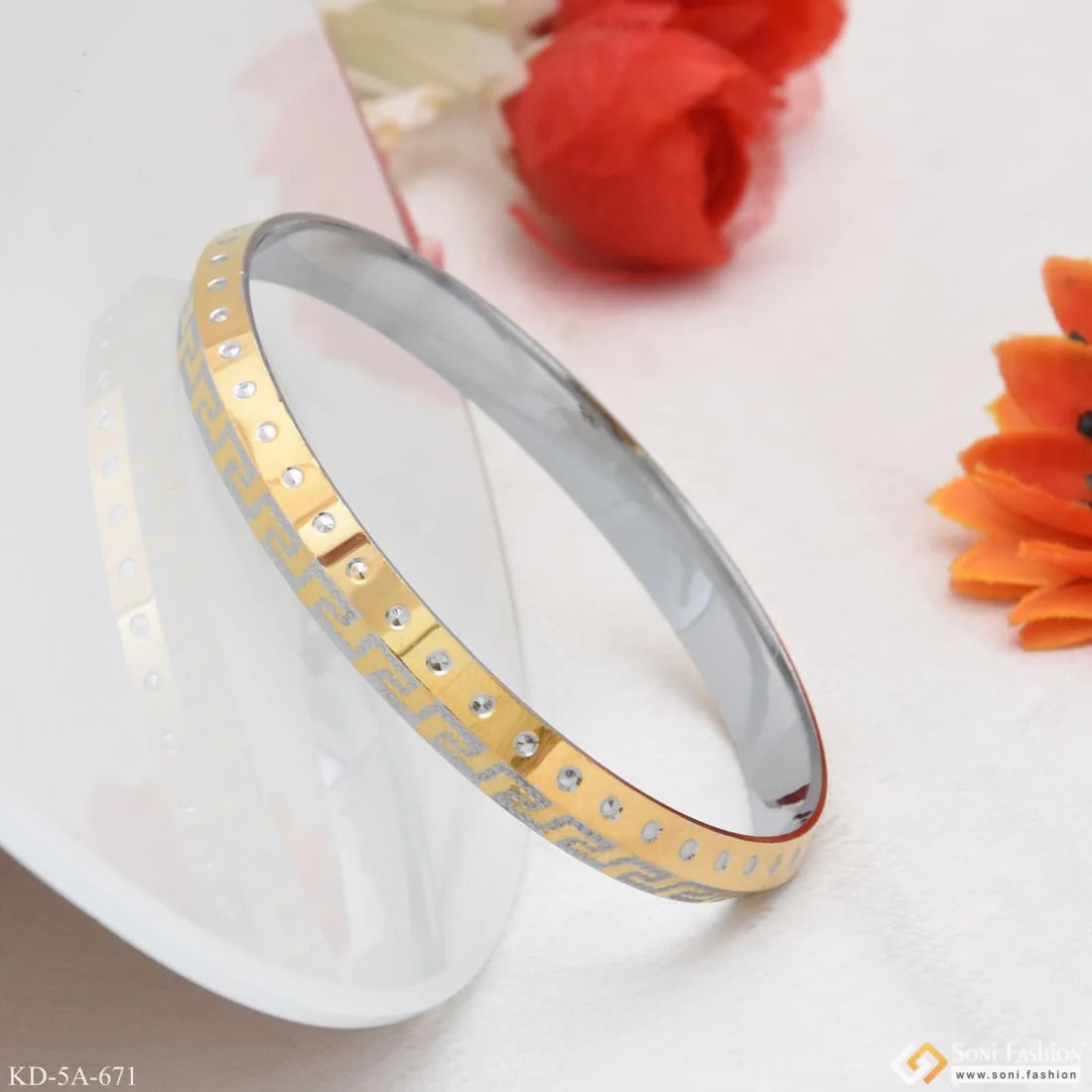 Zig-zag With Dot Sophisticated Design Golden & Silver Color punjabi Kada - Style A671 - Image 5